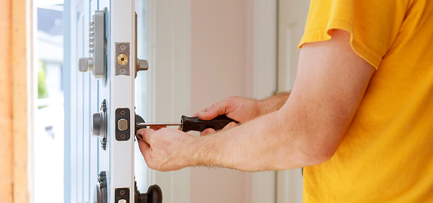 Eviction Locksmith For Key Fob Replacement Services in Highland Park
